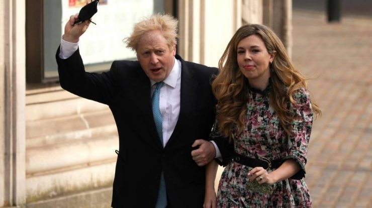 Newspapers reported that Boris Johnson marries “secretly”.