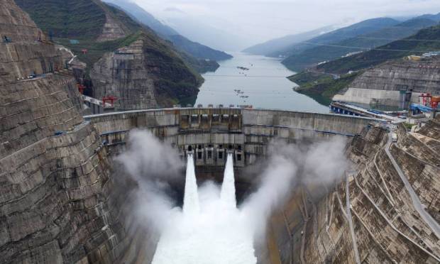 The factory is located on the Jinsha River, at the top of the Yangtze River, passing through Yunnan and Sichuan provinces in southwest China.  Photo: STRINGER/REUTERS