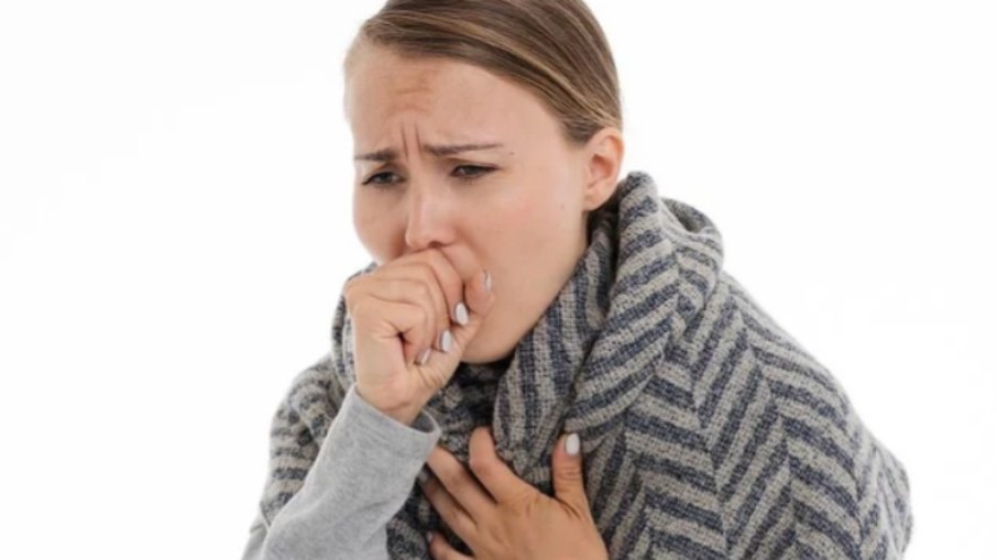 Symptoms of Covid can be confused with the flu and a cold