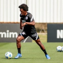 Anvisa is looking for Willian, of Corinthians, and trying to avoid his debut against Atlético-GO