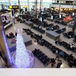 Computer failure affects “e-gates” and creates long lines at UK airports – travel and leisure