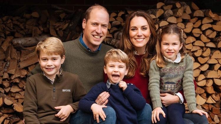 Prince William and his family chose this image for their 2020 Christmas card - clone / instagram - clone / instagram