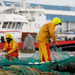 France publishes sanctions list if UK withholds fishing licenses