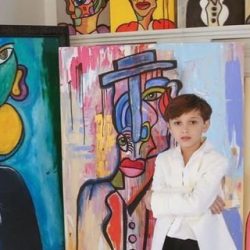 A 10-year-old artist is successful among celebrities and is compared to Picasso – Monet