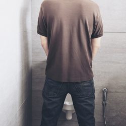 Is it healthy to urinate standing up?