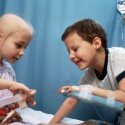 Ukrainian children with cancer will be taken to the UK for further treatment – Crescer