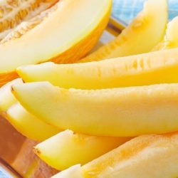 The best fruits that help empty the stomach