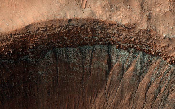 The Mars Reconnaissance Orbiter has captured an ice crater on the surface of Mars