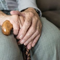 Research shows social isolation is directly linked to dementia – Revista Galileu