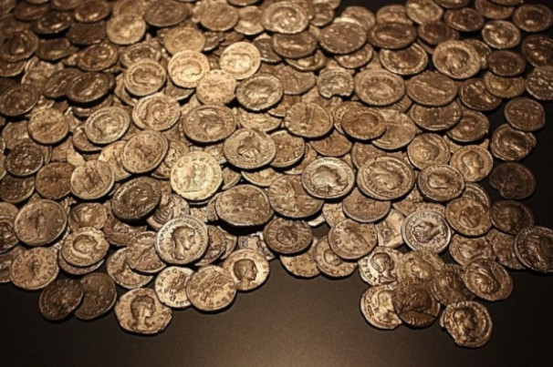 Roman gold coins found in England may have been buried before the conquest