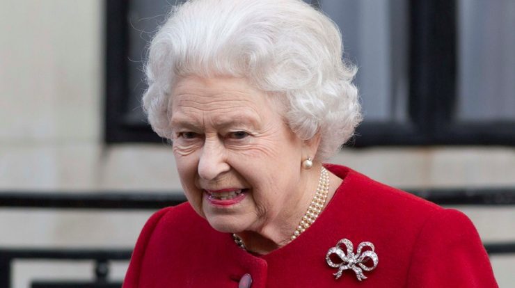 Doctors concerned about Queen Elizabeth’s health, family reunion in Scotland