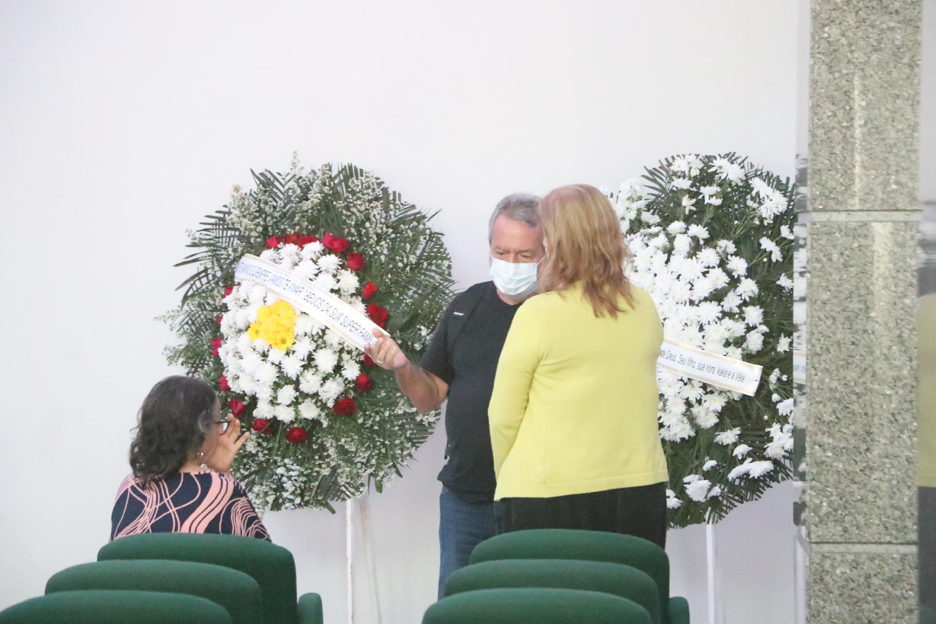 The body of Roberto Guilherme, Sergeant Brush, veiled in Rio de Janeiro - AgNews